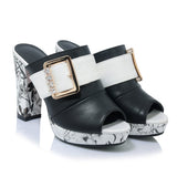 Slip-On Lady Pumps With Heel