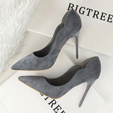 LALA IKAI Slip On High Heel